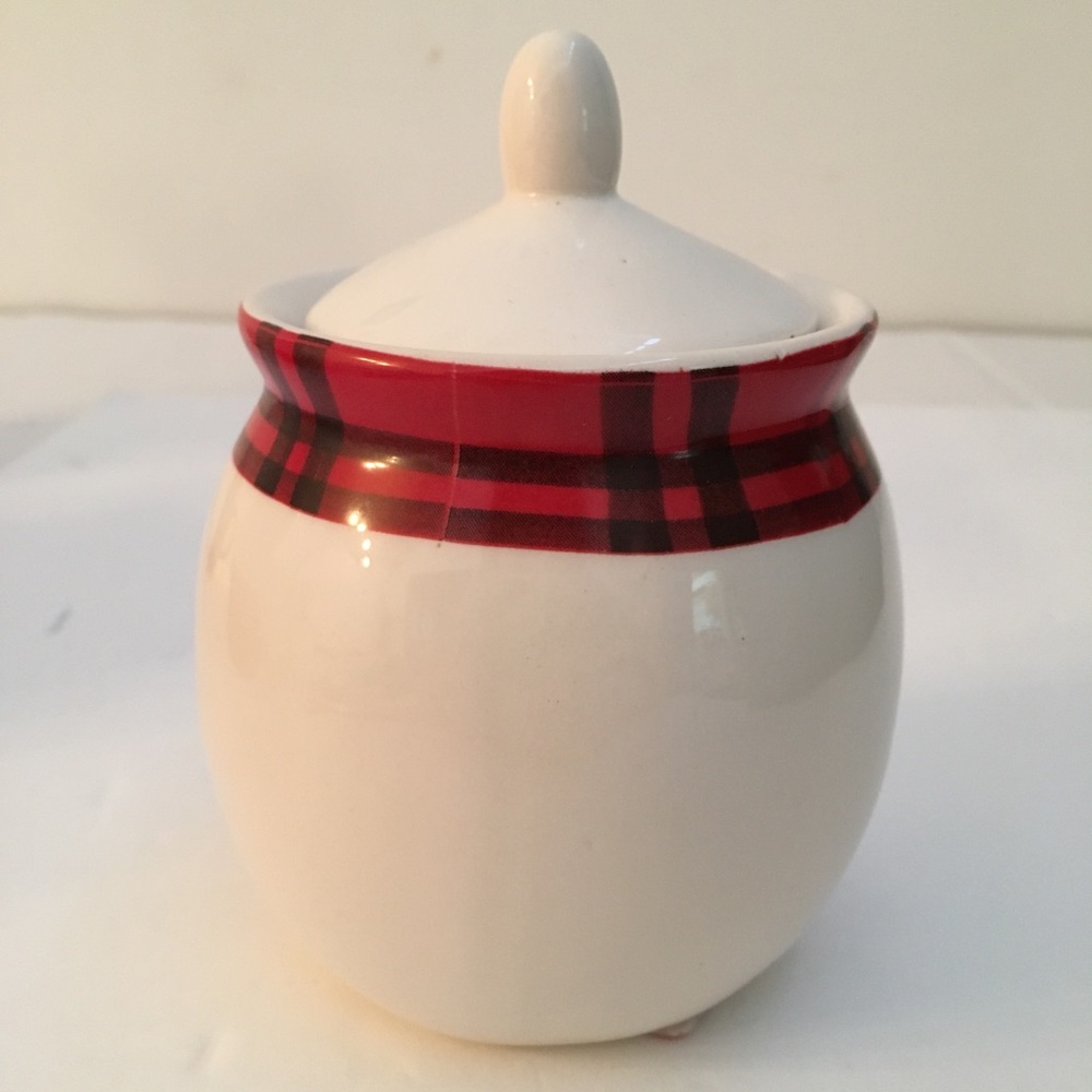 Rae Dunn jar